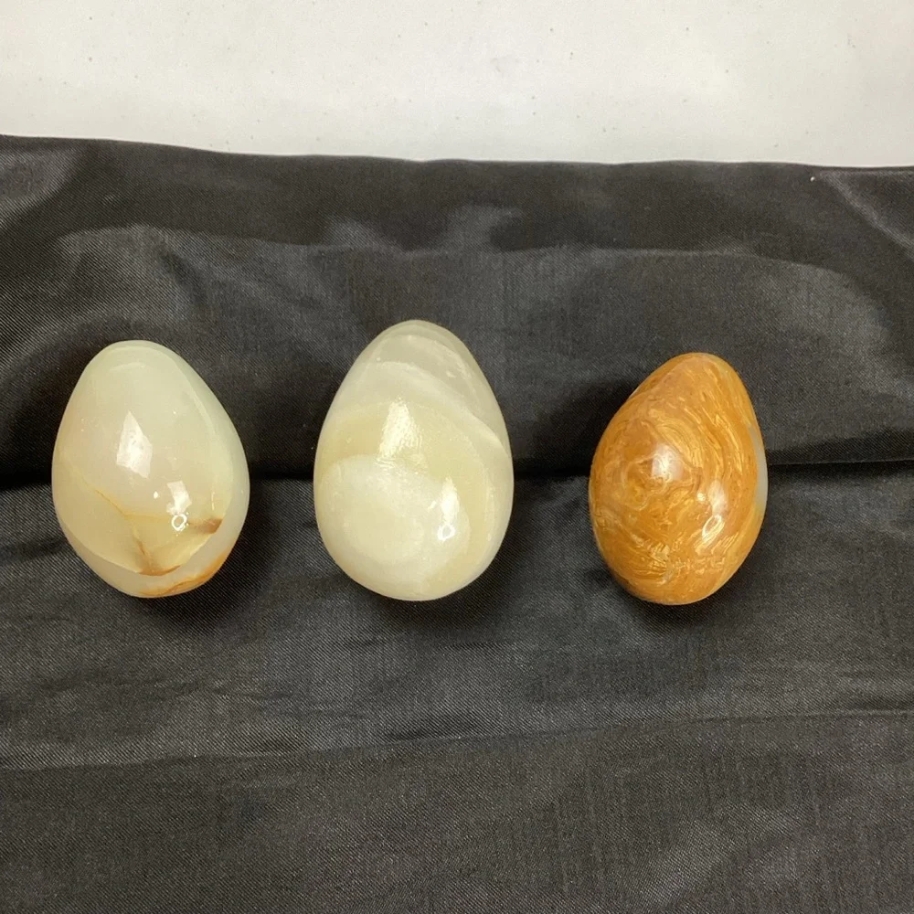 Lot of 3 Stone Eggs Home Easter Decor - Picture 4 of 8